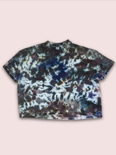 Load image into Gallery viewer, Black &amp; Blue Yoga pants &amp; shirts