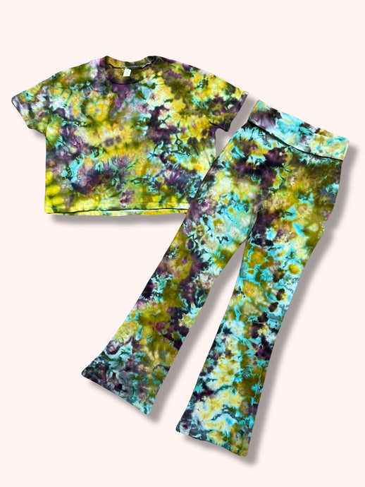 Green Apple & Cherry Yoga Pants & Shirts